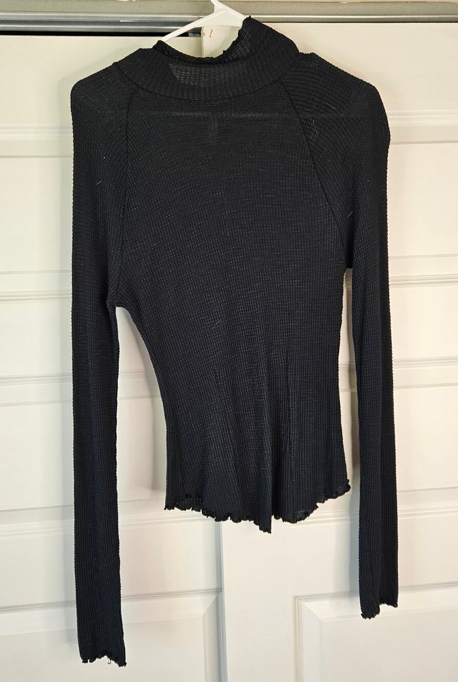 Intimately Free People Navy Make It Easy Mock Neck Lettuce Trim Thermal Top M